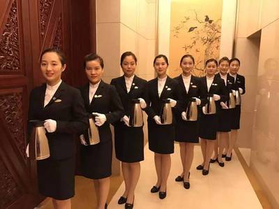 河南省黃河迎賓館VIP會(huì)議與客房服務(wù)骨干培訓(xùn)班暨展覽展示服務(wù)專(zhuān)項(xiàng)研修正式開(kāi)班